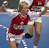 Rikke Nielsen jubelnd im dänischen Nationaltrikot - Neuzugang beim HC Leipzig für Saison 2006/07<br />Foto: hcl